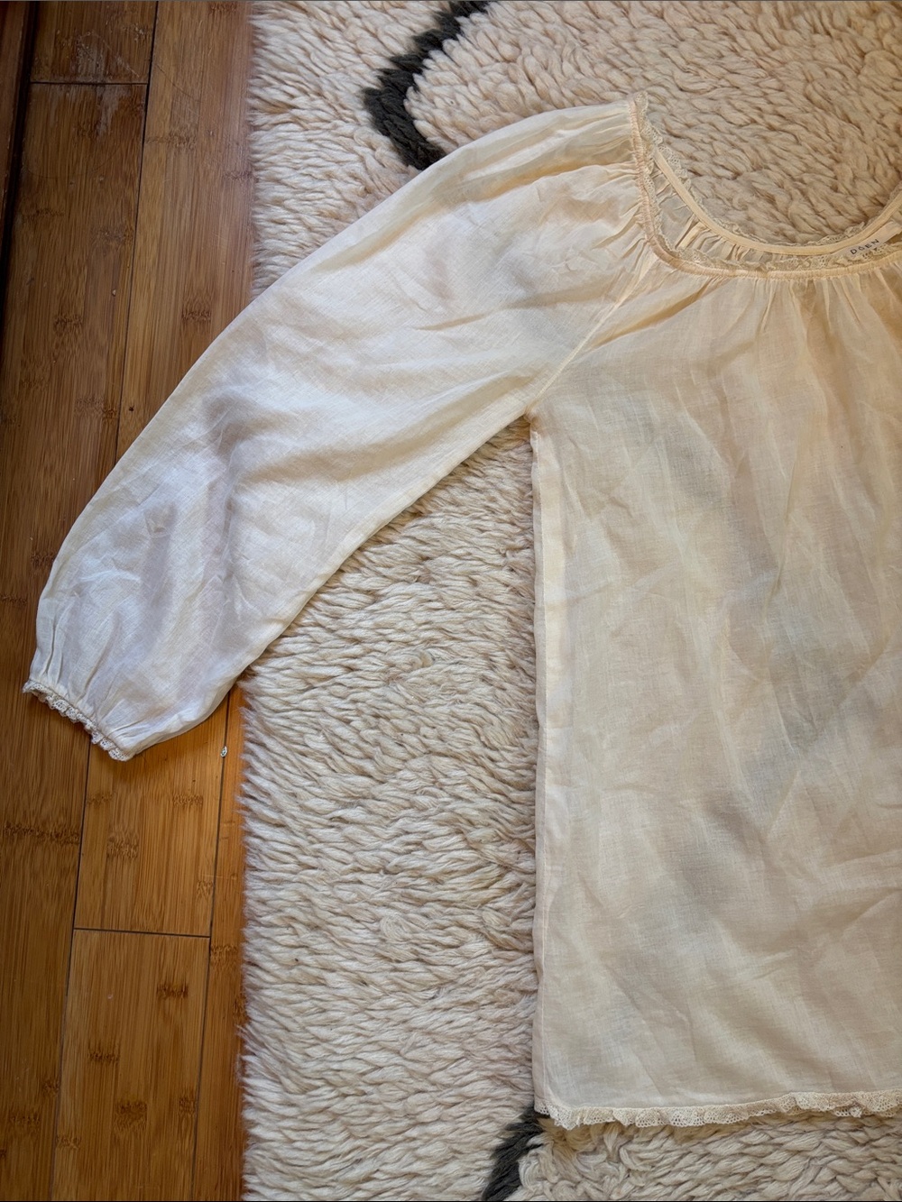 Doen Toccata Nightgown - Picture 8 of 17